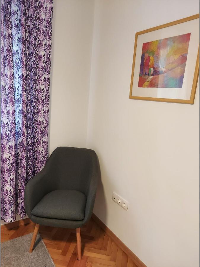 Appartamento L&C- Location And Comfort In 2 Bdr Sofia Esterno foto